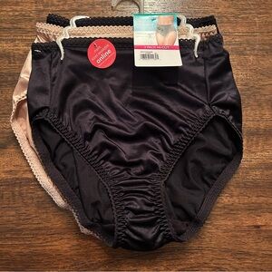 Vanity Fair Women’s Underwear 3 Pack Hi-cut Size Small/5 Black, Beige, Black